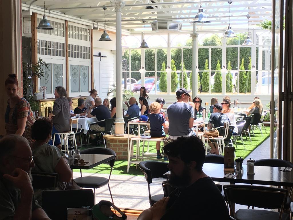 Oscars Hotel And Cafe Bar Ballarat Ngoại thất bức ảnh